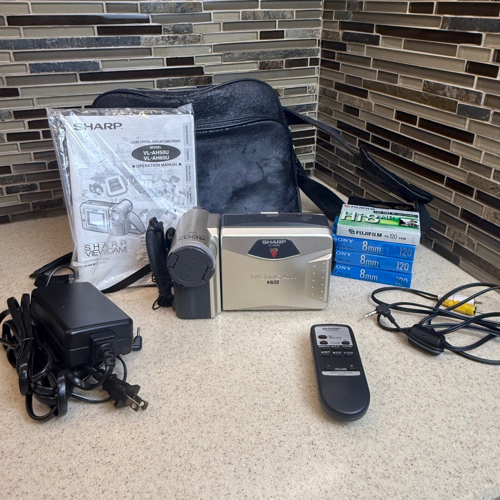 Sharp Viewcam Hi8 VL-AH50U Camcorder Bundle wTapes, Bag, Manual Tested WORKS